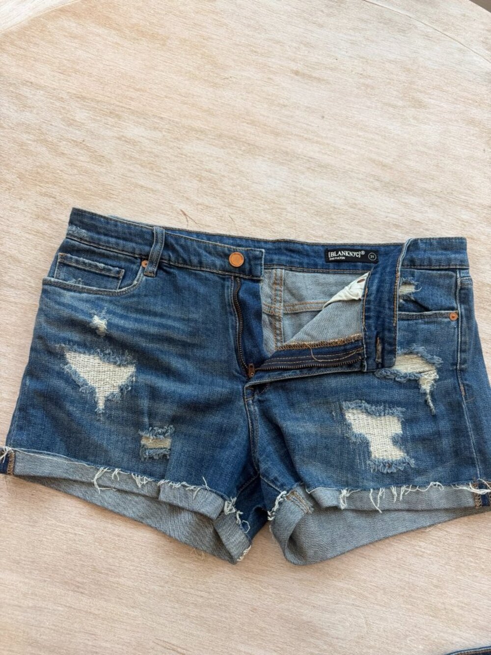 BLANKNYC The Fulton Distressed Denim Shorts Size 31 Cuffed Hem
